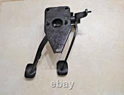 Boîte de frein et pédales d'embrayage pour Fiat 500 F L Giardiniera RHD classique