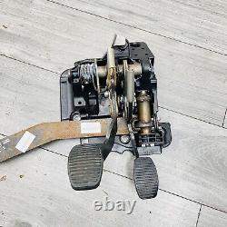 Boîte de pédale d'embrayage et de frein Fiat 500 51820457 1.3 D Multijet 169a1.000 07-15