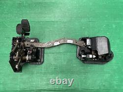 Boîte de pédales Ford Ka Mk2 Assemblage Frein Embrayage Boîte de vitesses manuelle 5 vitesses 2009-2016 51859239