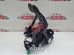 Boîtier de pédale Master Movano NV400 avec maître-cylindre d'embrayage (2010-Présent) 8200672371