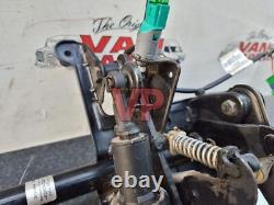 Boîtier de pédale VIVARO TRAFIC PRIMASTAR + Support de pédale d'embrayage (01-14) 82005-13301