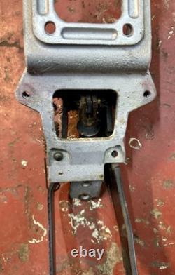 Ensemble de boîte à pédales de frein et d'embrayage VW T25 T3 Volkswagen RHD 251721111B