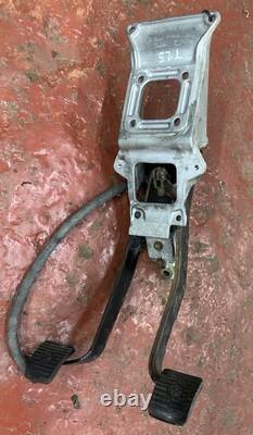 Ensemble de boîte de pédale de frein et d'embrayage VW T25 T3 Volkswagen LHD 251721111B