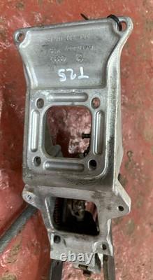 Ensemble de boîte de pédale de frein et d'embrayage VW T25 T3 Volkswagen LHD 251721111B