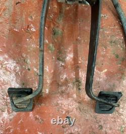 Ensemble de boîte de pédale de frein et d'embrayage VW T25 T3 Volkswagen LHD 251721111B
