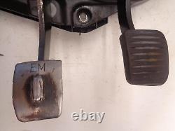 Vauxhall Corsa E 2015- Sur Boîtier de pédale de frein et d'embrayage 39080258