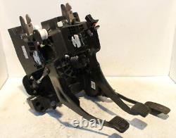 Vauxhall Meriva B (2010-15) Boîtier de pédale d'embrayage / de frein / d'accélérateur 132528765