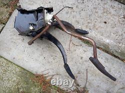 Vauxhall Viva Hc Magnum Coupe Firenza Pedal Box Brake Clutch Accelerator Late.
Traduisez ce titre en français : Vauxhall Viva Hc Magnum Coupe Firenza Boîte de pédale Frein Embrayage Accélérateur Tardif.